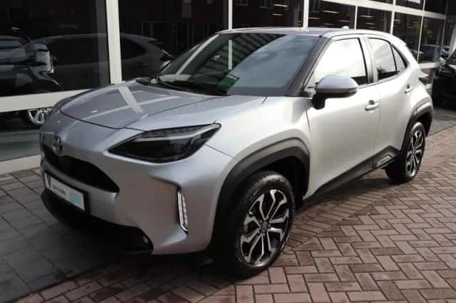 Toyota Yaris Cross (2022) thumbnail 3