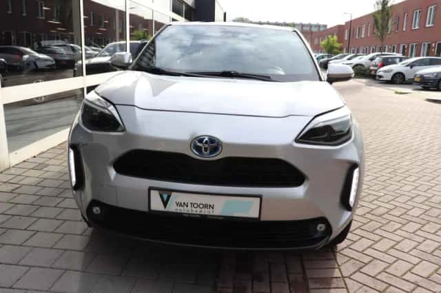 Toyota Yaris Cross (2022) thumbnail 4