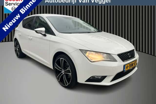 SEAT Leon (2013) thumbnail 1