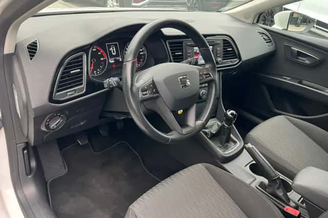 SEAT Leon (2013) thumbnail 2