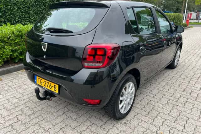 Dacia Sandero (2018) thumbnail 3