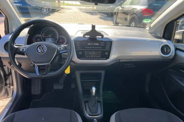 Volkswagen e-Up! (2022) thumbnail 4