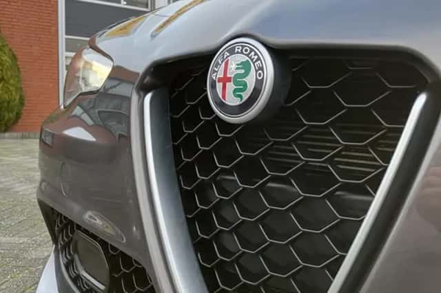 Alfa Romeo Giulia (2020) thumbnail 3