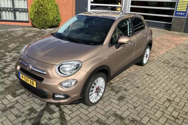 Fiat 500 (2018) thumbnail 2