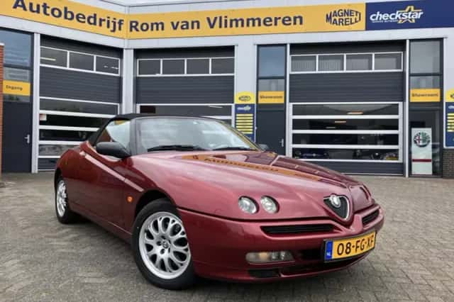 Alfa Romeo Spider (2000) thumbnail 6
