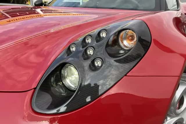 Alfa Romeo 4C (2017) thumbnail 3