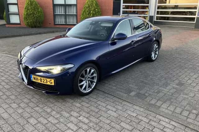 Alfa Romeo Giulia (2017) thumbnail 3