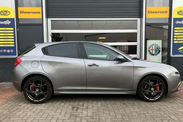 Alfa Romeo Giulietta (2018) thumbnail 6