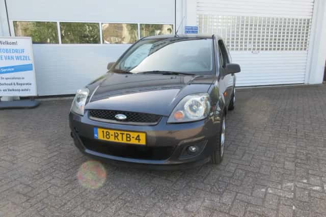 Ford Fiesta (2006) thumbnail 1