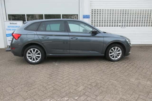 Škoda Scala (2019) thumbnail 3