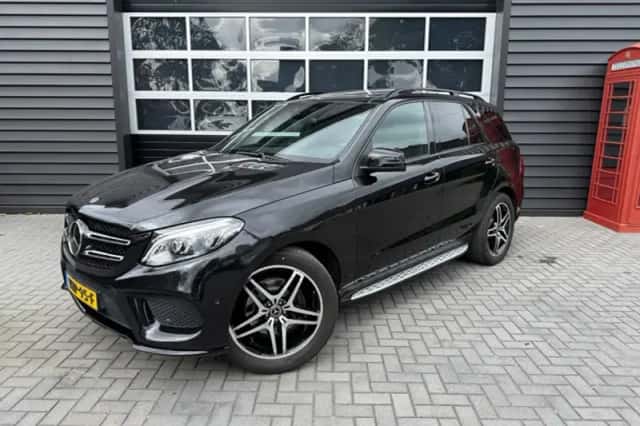 Mercedes-Benz GLE-Klasse (2017) thumbnail 2