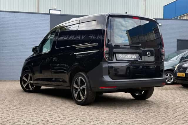 Volkswagen Caddy (2021) thumbnail 3