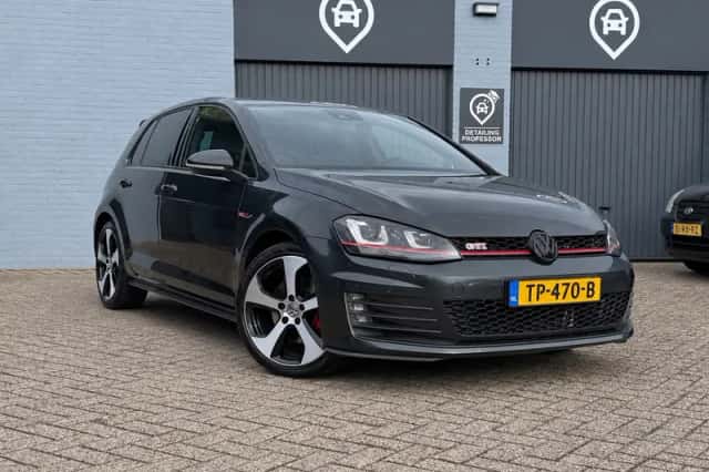 Volkswagen Golf (2014) thumbnail 5