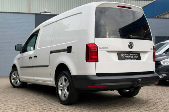 Volkswagen Caddy (2017) thumbnail 4