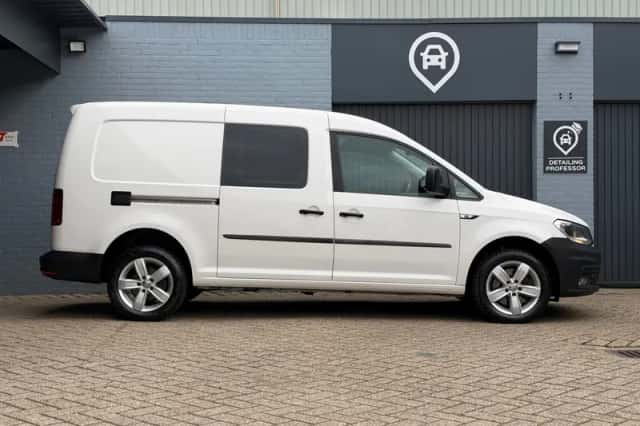 Volkswagen Caddy (2017) thumbnail 6