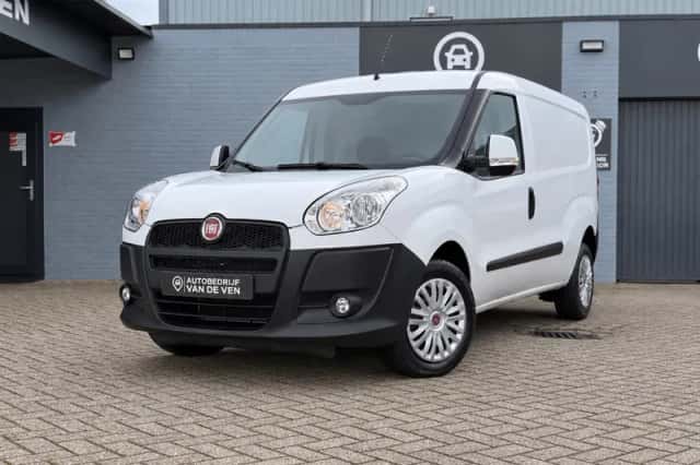 Fiat Doblò (2015) thumbnail 1