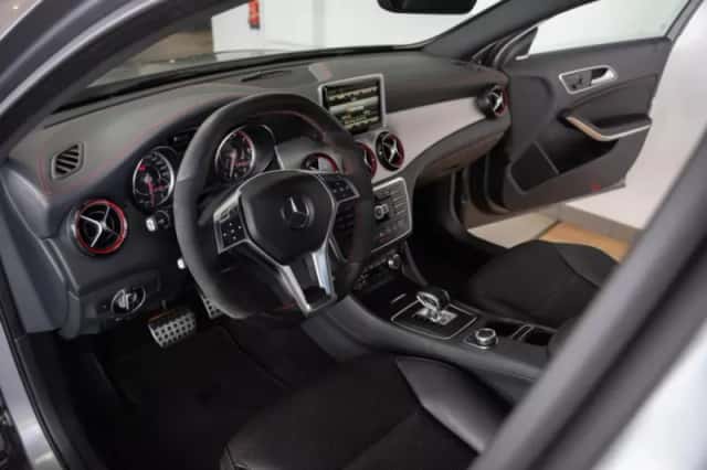Mercedes-Benz GLA-Klasse (2015) thumbnail 6