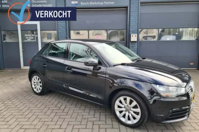 Audi A1 (2012) thumbnail 1