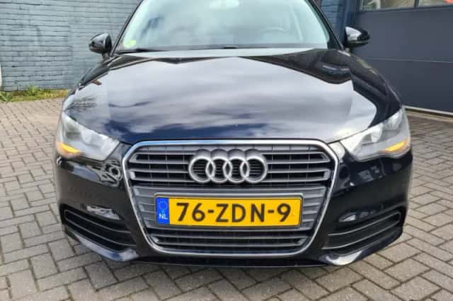 Audi A1 (2012) thumbnail 4