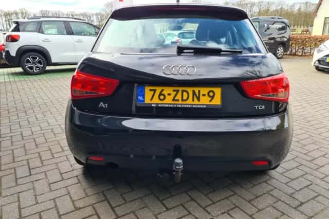 Audi A1 (2012) thumbnail 5