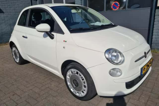 Fiat 500 (2014) thumbnail 1
