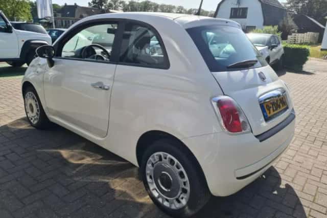 Fiat 500 (2014) thumbnail 3