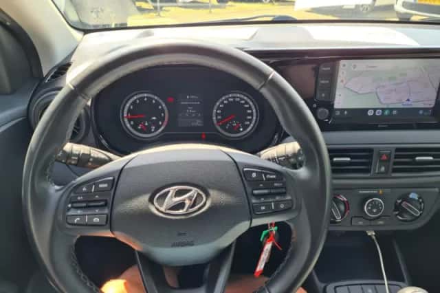 Hyundai i10 (2022) thumbnail 6