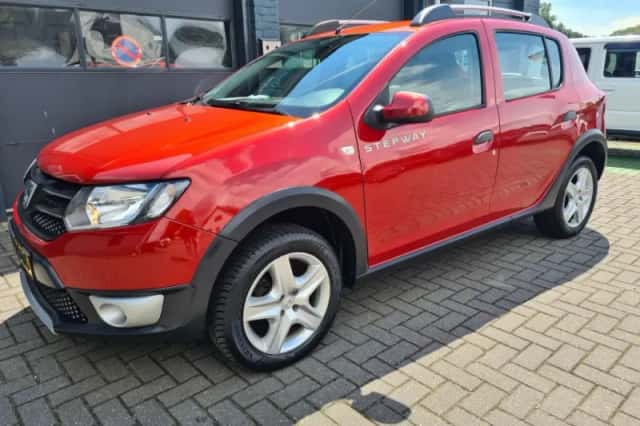 Dacia Sandero (2016) thumbnail 1
