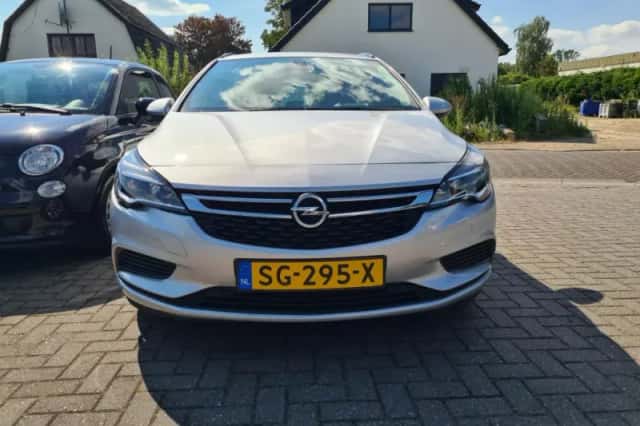 Opel Astra (2018) thumbnail 5