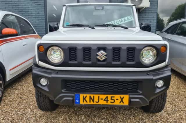 Suzuki Jimny (2019) thumbnail 6