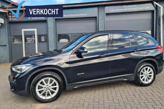 BMW X1 (2016) thumbnail 1