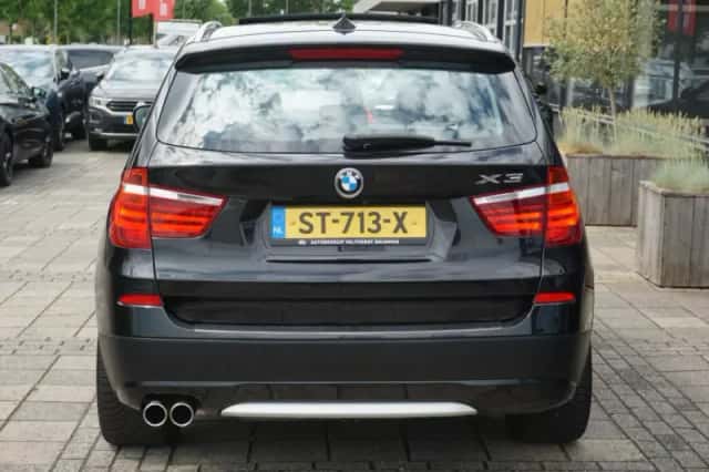 BMW X3 (2010) thumbnail 3