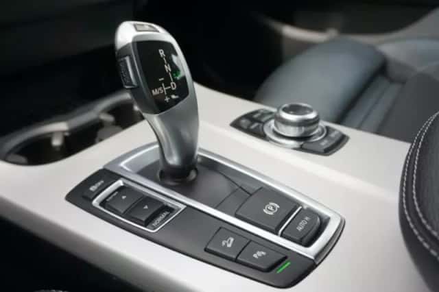 BMW X3 (2010) thumbnail 5