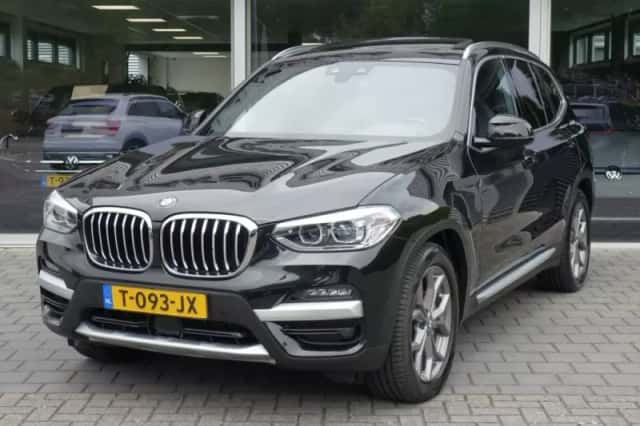 BMW X3 (2020) thumbnail 2
