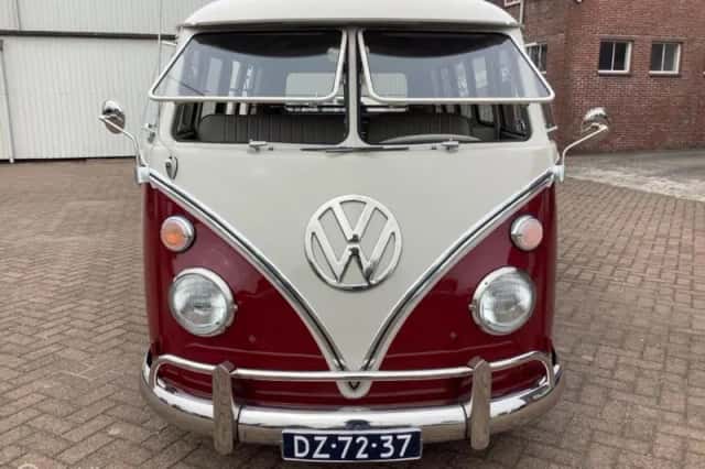 Volkswagen Transporter (1967) thumbnail 2
