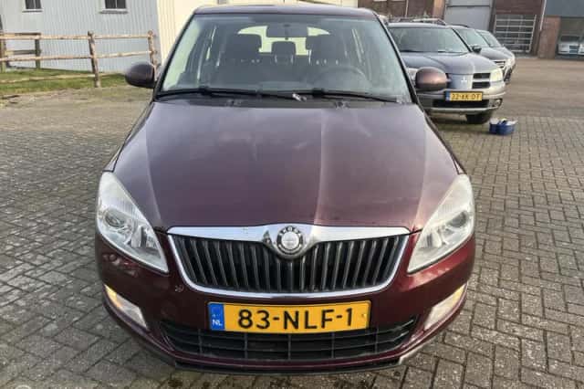 Škoda Fabia (2010) thumbnail 2