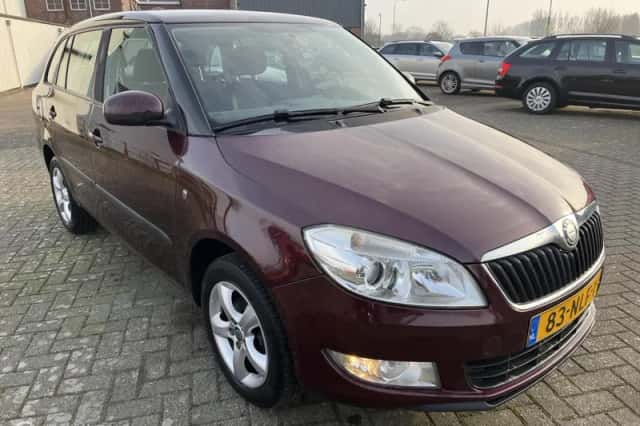 Škoda Fabia (2010) thumbnail 3