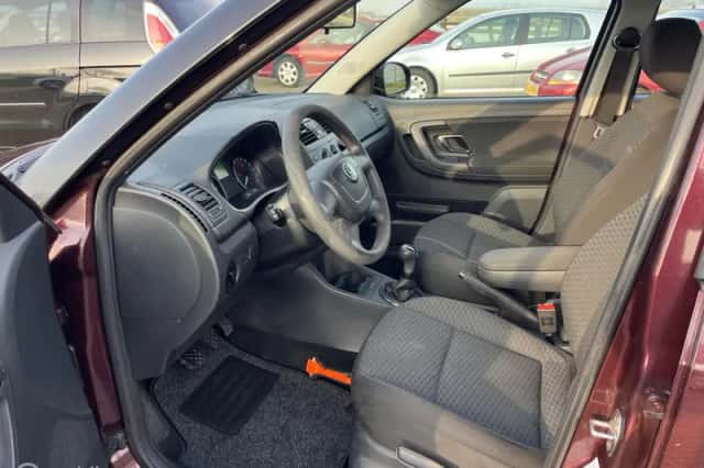 Škoda Fabia (2010) thumbnail 6