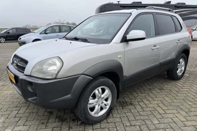 Hyundai Tucson (2007) thumbnail 1