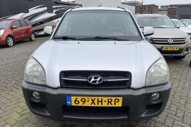 Hyundai Tucson (2007) thumbnail 2