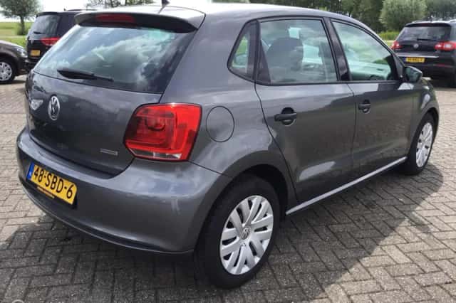 Volkswagen Polo (2011) thumbnail 4