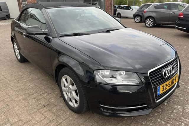 Audi A3 (2011) thumbnail 3