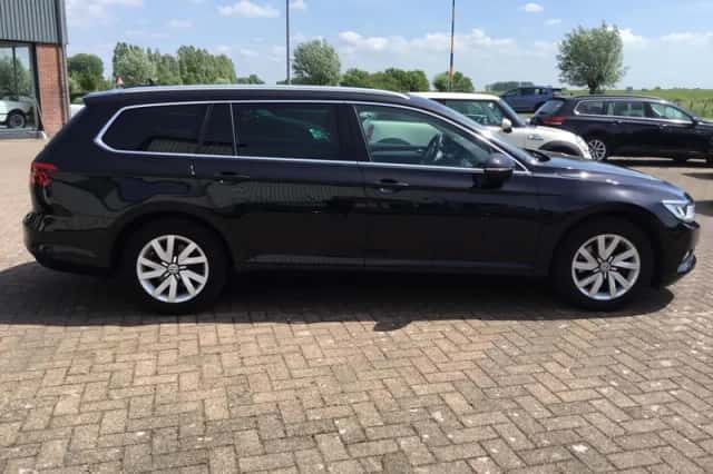 Volkswagen Passat (2016) thumbnail 6