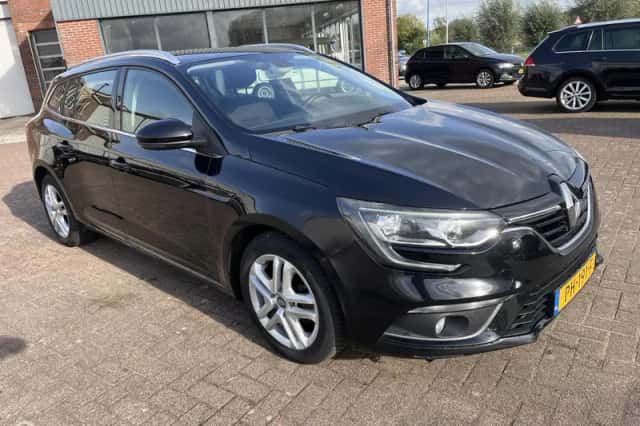 Renault Mégane (2017) thumbnail 3