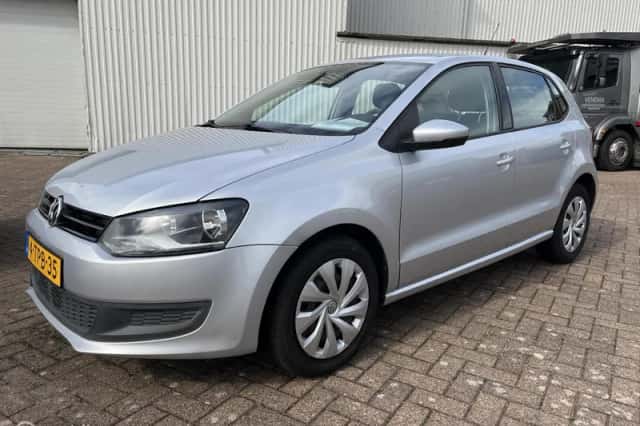 Volkswagen Polo (2014) thumbnail 1