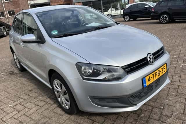 Volkswagen Polo (2014) thumbnail 3