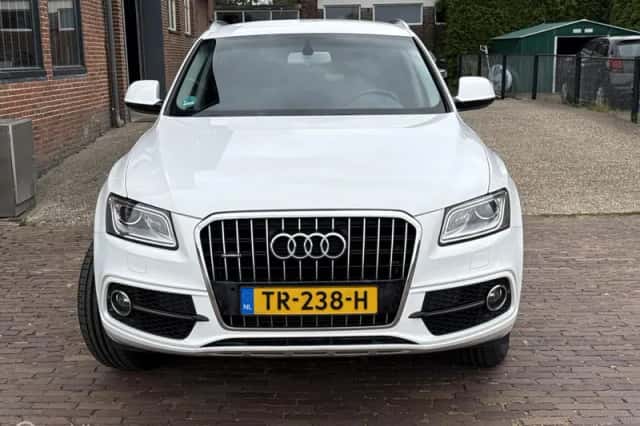 Audi Q5 (2015) thumbnail 2