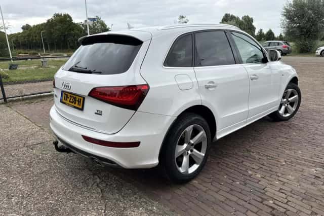 Audi Q5 (2015) thumbnail 5