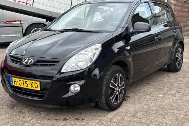 Hyundai i20 (2010) thumbnail 1