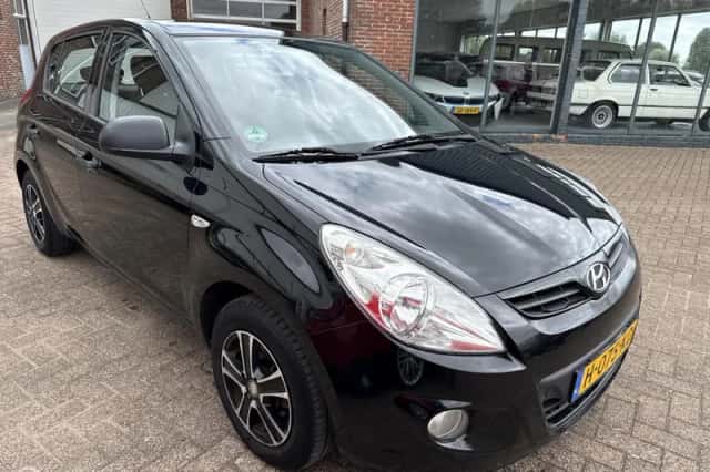 Hyundai i20 (2010) thumbnail 3